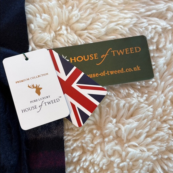 House of Tweed Checked Tartan Plaid Scarf - Picture 2 of 4